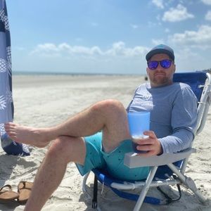 Meet your Posher, Adam